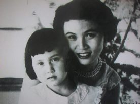 山本リンダと母親