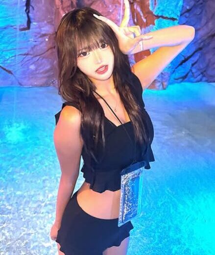 ななにー　水着姿